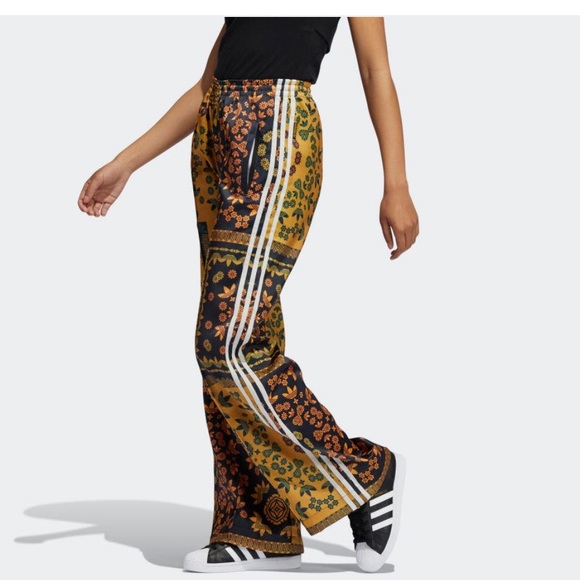 adidas Pants - RARE Adidas Yara Shahidi Track pants